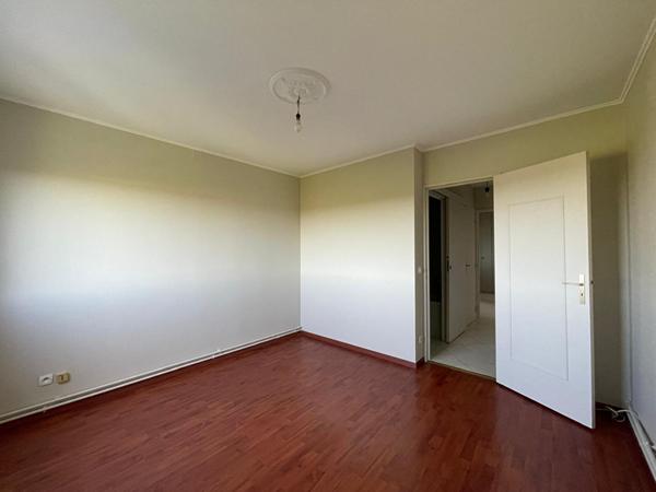 Appartement Nantes 2 pièce(s) 55.33 m2 - balcon et garage