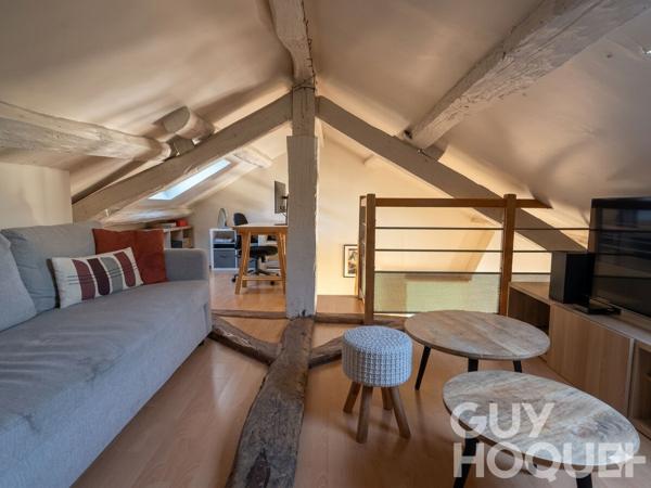 Versailles Notre-Dame Duplex de charme rénové avec mezzanine 73 m² au sol/43 m² Carrez
