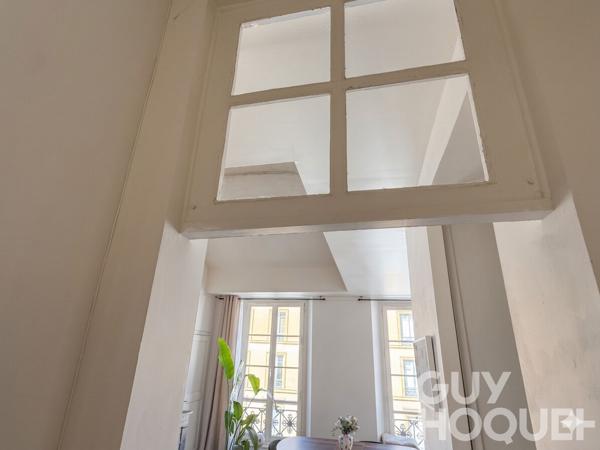 Versailles Notre-Dame Duplex de charme rénové avec mezzanine 73 m² au sol/43 m² Carrez