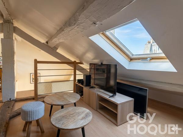 Versailles Notre-Dame Duplex de charme rénové avec mezzanine 73 m² au sol/43 m² Carrez