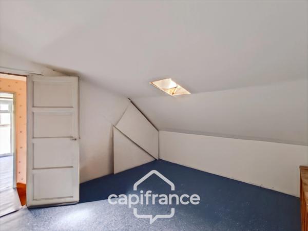Dpt Sarthe (72), à vendre BESSE SUR BRAYE maison P6 de 94 m² - Terrain de 524,00 m²