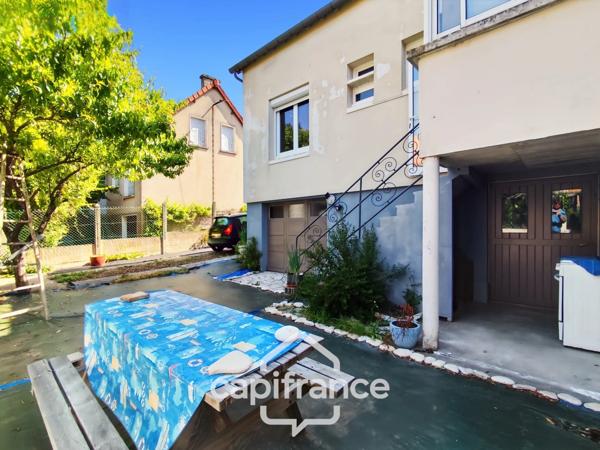 Dpt Sarthe (72), à vendre BESSE SUR BRAYE maison P6 de 94 m² - Terrain de 524,00 m²