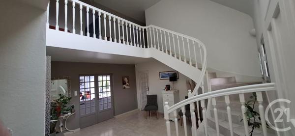 Maison à vendre  8 pièces - 260 m2 FOUGERES - 35