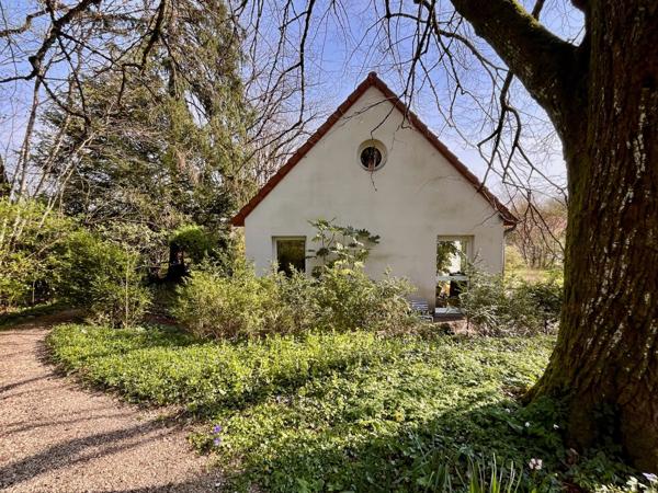 Pavillon récent dans un cadre idyllique