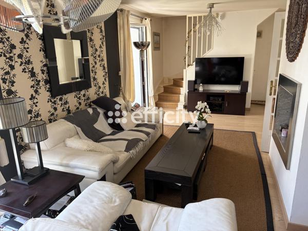 Maison
         5 pièces
        - 107 m² Exclusivité 630 000 € *