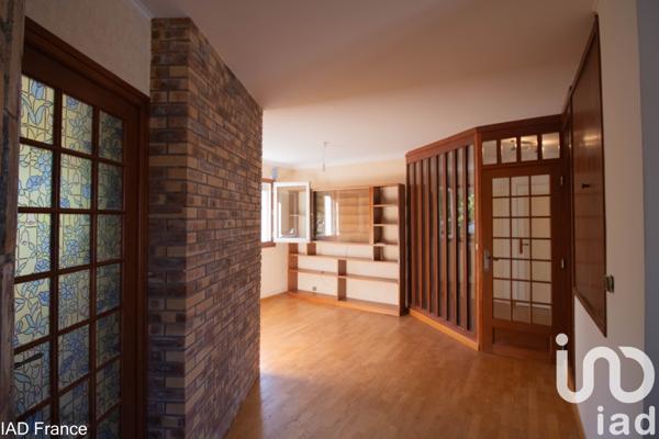 Maison à vendre 6 pièces 163 m² Élancourt