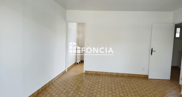 Location Maison 3 pièces 79 m² - Saint-mard 77230