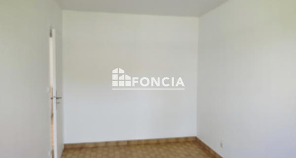 Location Maison 3 pièces 79 m² - Saint-mard 77230