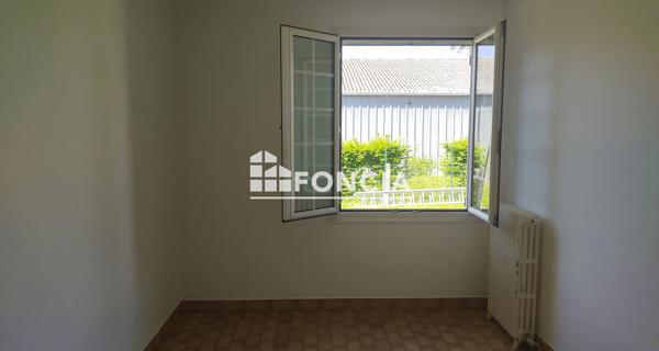 Location Maison 3 pièces 79 m² - Saint-mard 77230