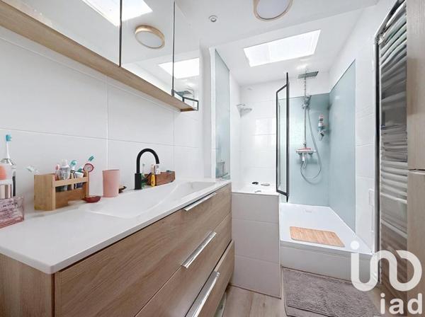 Maison 5 pièces de 95 m² à Mouvaux (59420)