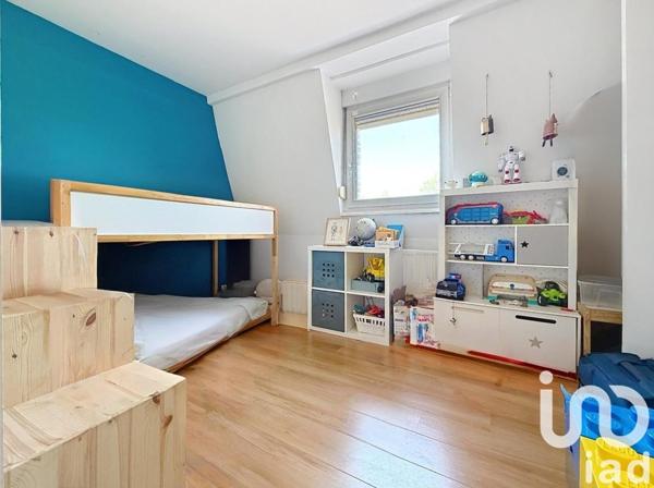 Maison 5 pièces de 95 m² à Mouvaux (59420)