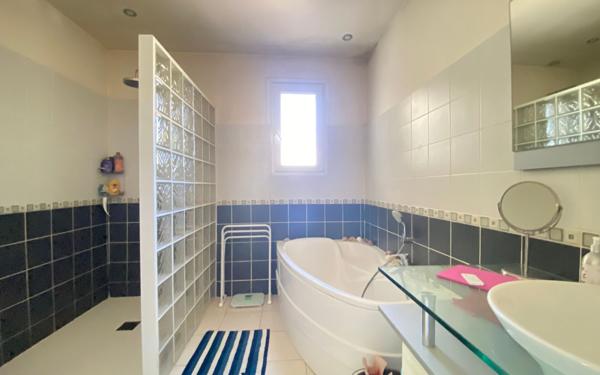 Maison à vendre    4 pièces •  Caussade