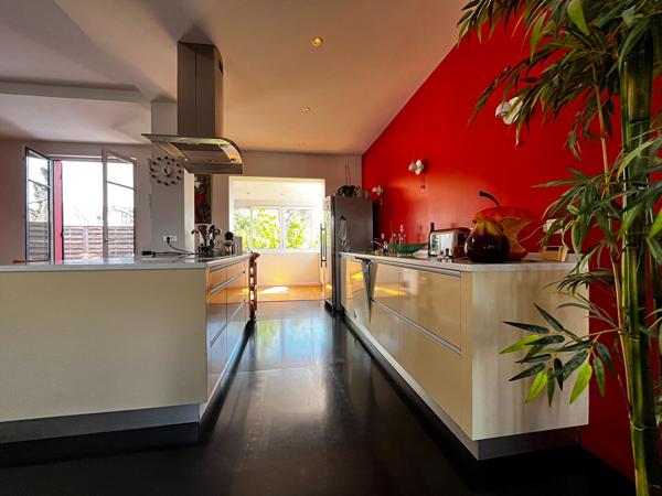 Maison familiale avec studio indépendant 400 m du marché de La Baule