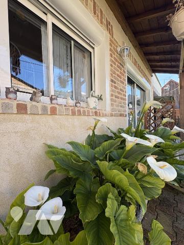Maison de plain pied rénovée, garage et jardin à LAON (02000)
