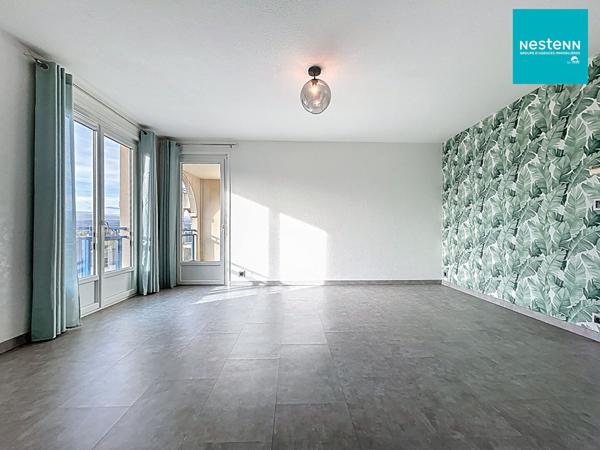 Appartement 4 pièces avec ascenseur - Saint-Just-Saint-Rambert