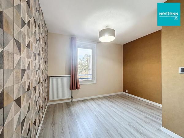 Appartement 4 pièces avec ascenseur - Saint-Just-Saint-Rambert