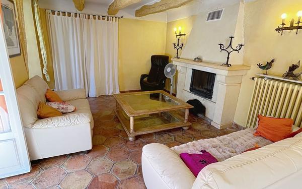 Maison à vendre    6 pièces • 300 m2 Mouans-Sartoux