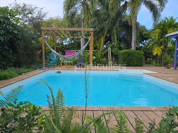 Vente Maison92 m² - 4 Pièces - SAINTE ANNE (97180)