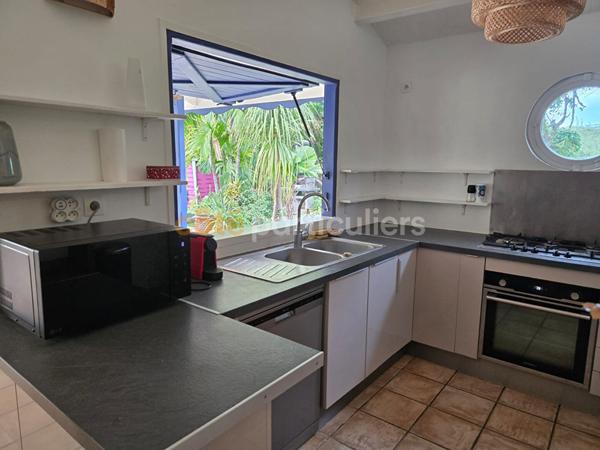 Vente Maison92 m² - 4 Pièces - SAINTE ANNE (97180)