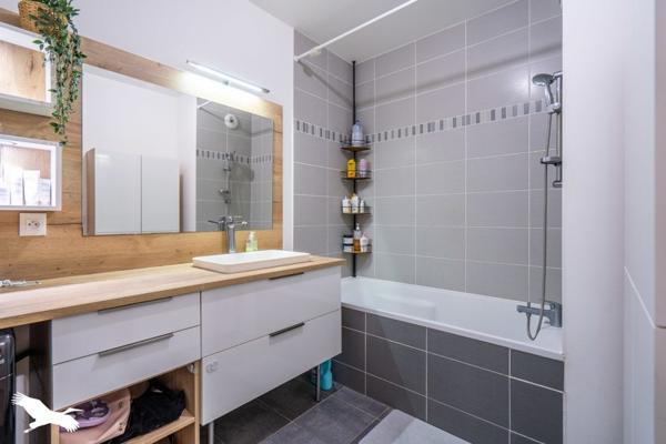 Appartement à vendre 298 452 € Bordeaux 4 p 84,9 m² DPE B