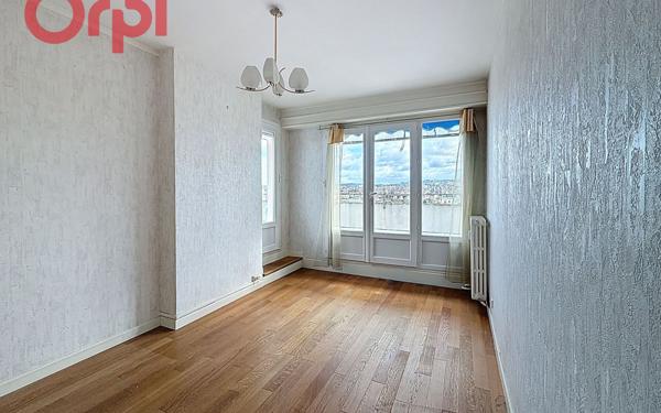 Appartement à vendre    3 pièces • 73,04 m2 Vichy