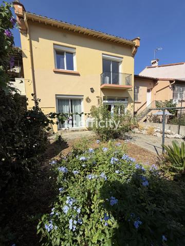 Maison
         7 pièces
        - 122 m² 249 900 € *
