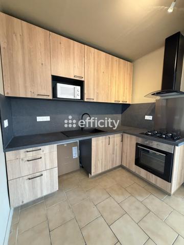 Maison
         7 pièces
        - 122 m² 249 900 € *