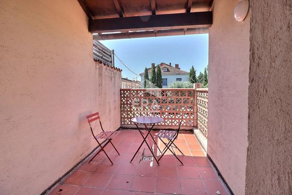 STUDIO MEUBLE AVEC BALCON - ALBI