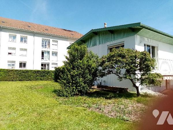 pavillon individuel  de 92 m² avec terrain attenant de 1092 m²
Etat à rénover