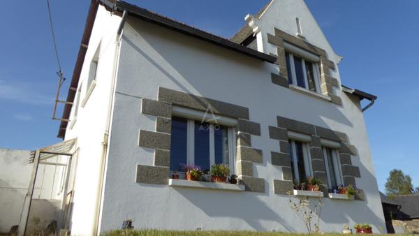 A Vendre Charmante Maison au Cur de Plouha  Accès direct au Centre-Ville, Jardin et Potager