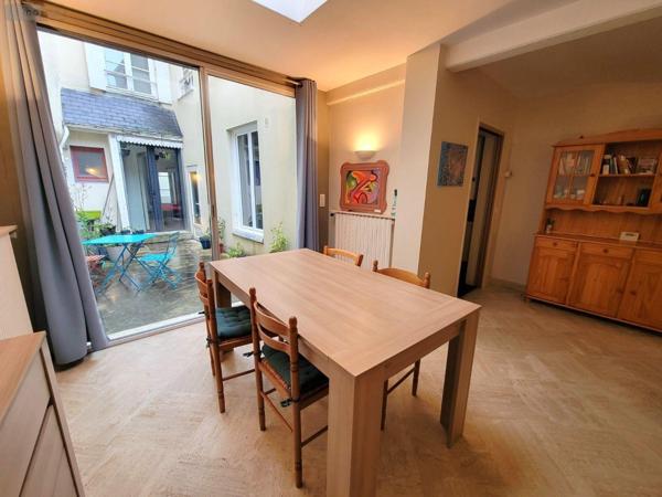 Maison de ville à vendre à Châteaudun dans l'Eure-et-Loir (28200), ref : RC/962   
Centre-ville