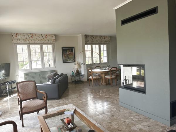 Orgeval (78630) Maison familiale – 242 m² – Terrain 1 763 m² – Orientation Sud – Bon état général - DPE B - Pompe à chaleur