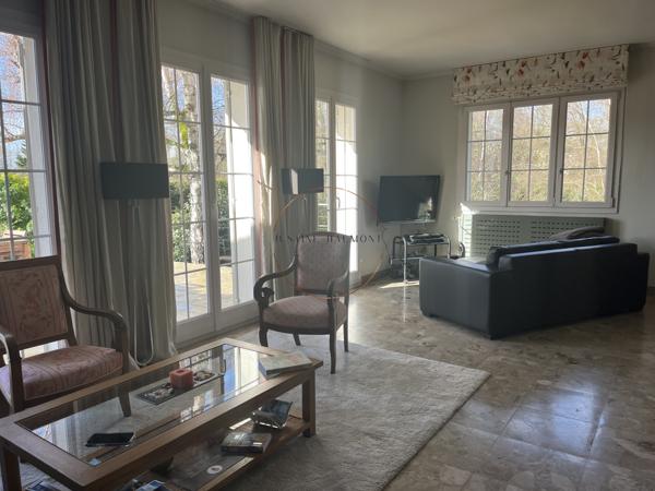 Orgeval (78630) Maison familiale – 242 m² – Terrain 1 763 m² – Orientation Sud – Bon état général - DPE B - Pompe à chaleur