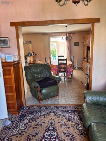 Maison à vendre à Yvré-l'Évêque dans la Sarthe (72530), ref : LMY/LE