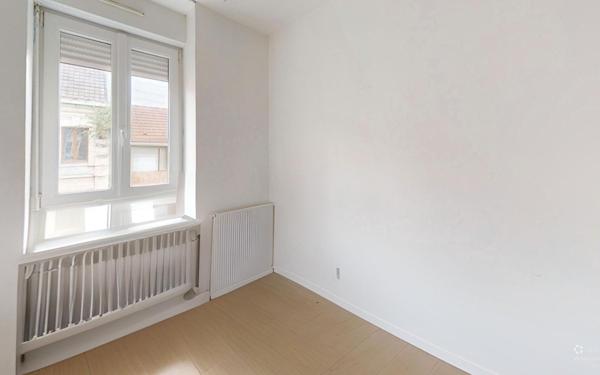 Immeuble à vendre    8 pièces • 166,52 m2 Mazingarbe