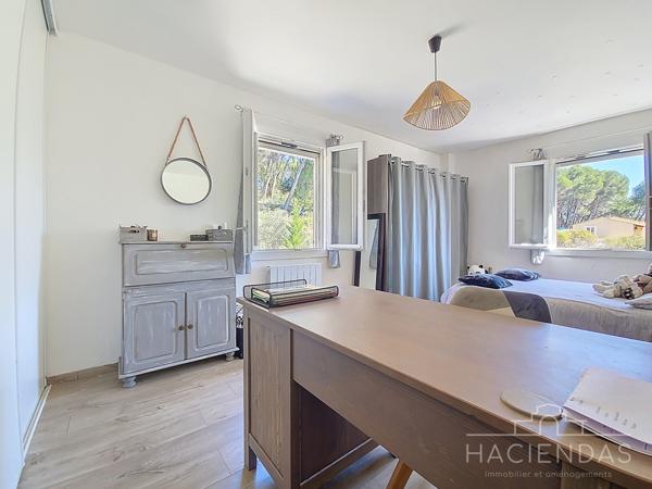 Ventabren (13122) Praticité, confort et esprit provençal à 12 minutes d'aix