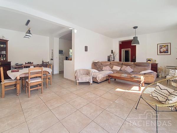 Ventabren (13122) Praticité, confort et esprit provençal à 12 minutes d'aix