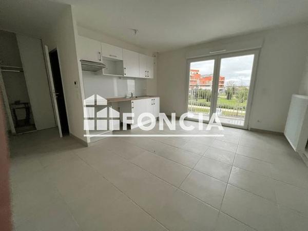 Location Studio 26.98 m² - ECHO - BAT C103 - 10 RUE RENE DUMONT Lagord 17140