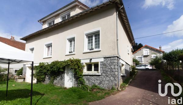 Maison à vendre 6 pièces 151 m² Châteauneuf-la-Forêt