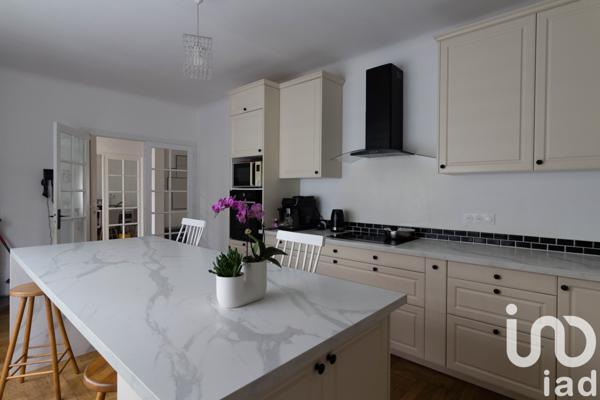 Maison à vendre 6 pièces 151 m² Châteauneuf-la-Forêt