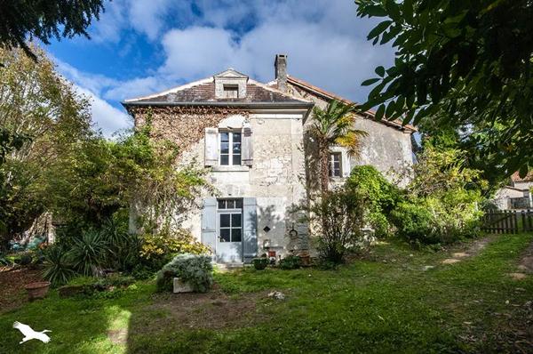 Maison à vendre |  Bourdeilles |  9 pièces | 262 m²