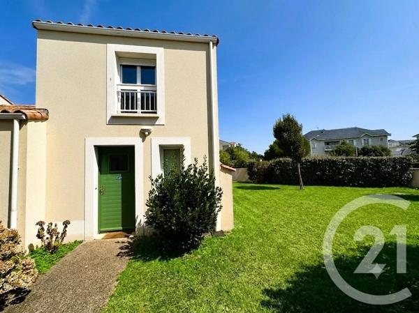 Maison à vendre  2 pièces - 35,05 m 2   LE FENOUILLER  - 85