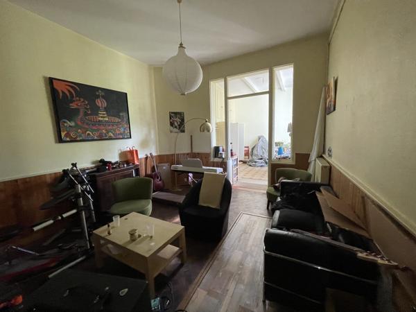 MAGNIFIQUE T4 A RENOVER AVEC TERRASSE ET CAVE