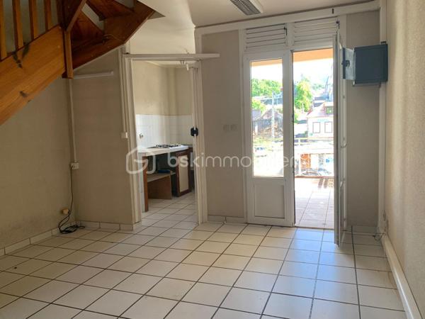 Immeuble mixte de 838 m²