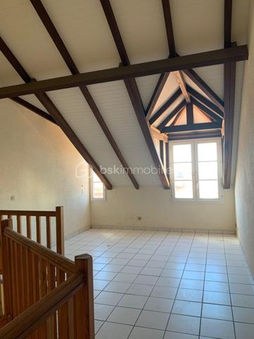 Immeuble mixte de 838 m²