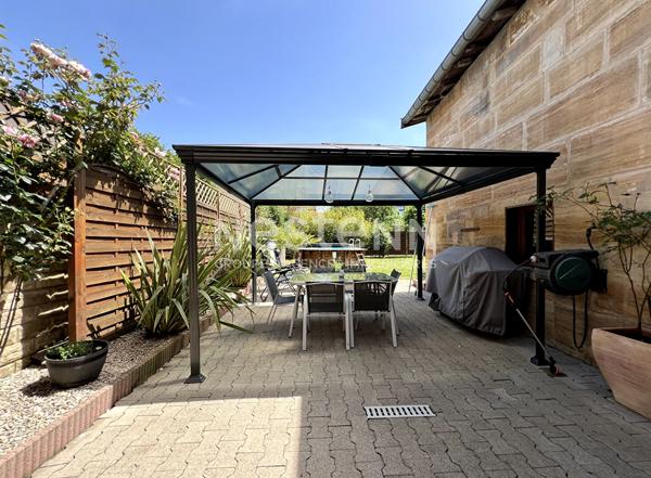 FAINS VEEL : Maison 9 pièces , 5 chambres, garage, jardin, proche des commerces