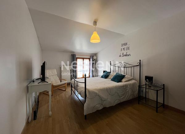 FAINS VEEL : Maison 9 pièces , 5 chambres, garage, jardin, proche des commerces