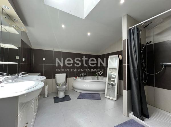 FAINS VEEL : Maison 9 pièces , 5 chambres, garage, jardin, proche des commerces