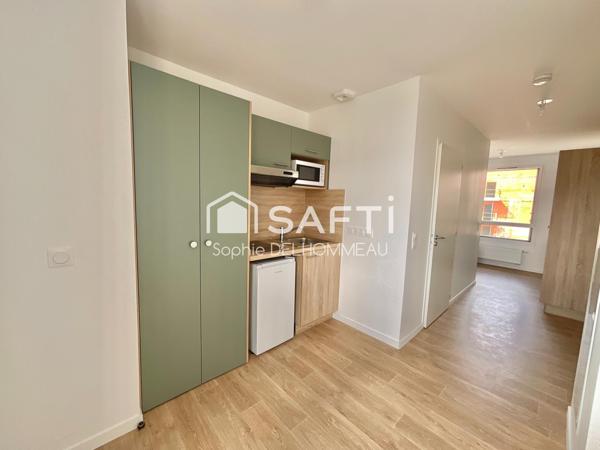 appartement studio neuf avec place parking