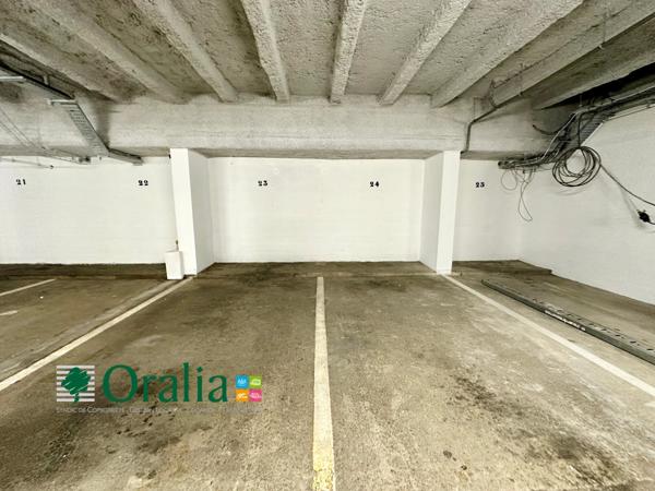 Parking · Location Bordeaux (33000)